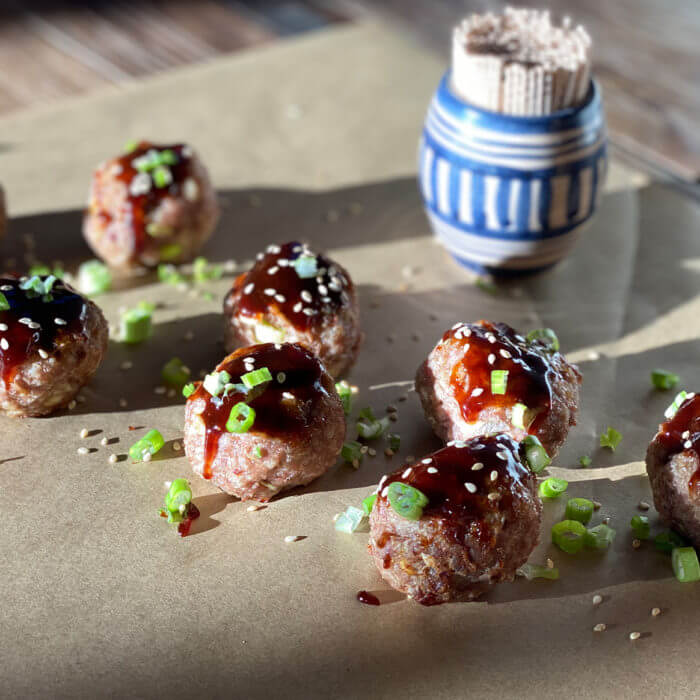 asian inspired pork meatballs with hoisin sauce